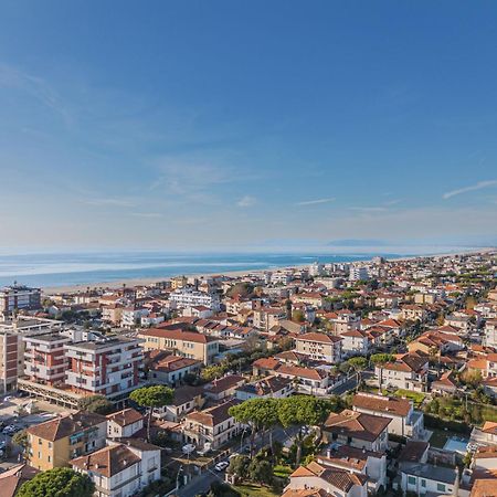 Apartment Dei Fiori By Interhome Lido di Camaiore Exteriér fotografie